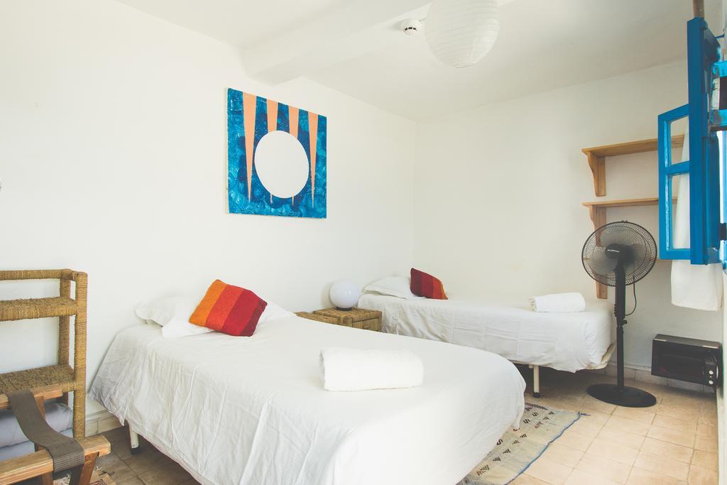 Surf Maroc'S Auberge Taghazout Buitenkant foto